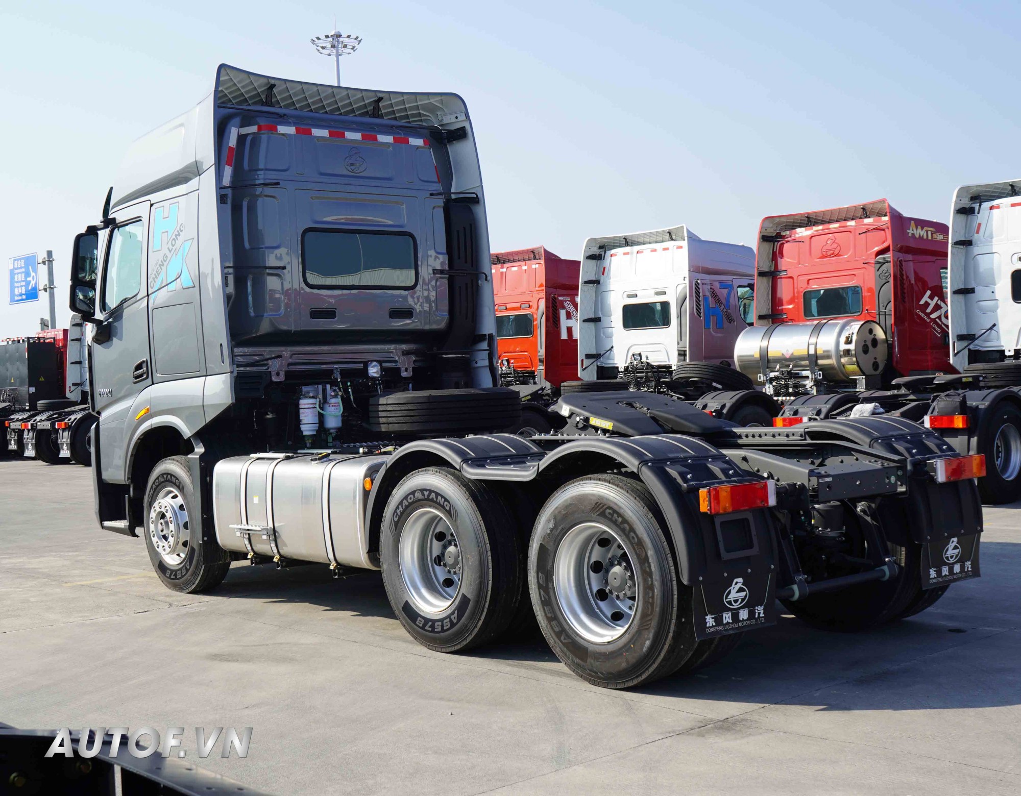 Đầu kéo Chenglong HK 470HP Cầu Láp